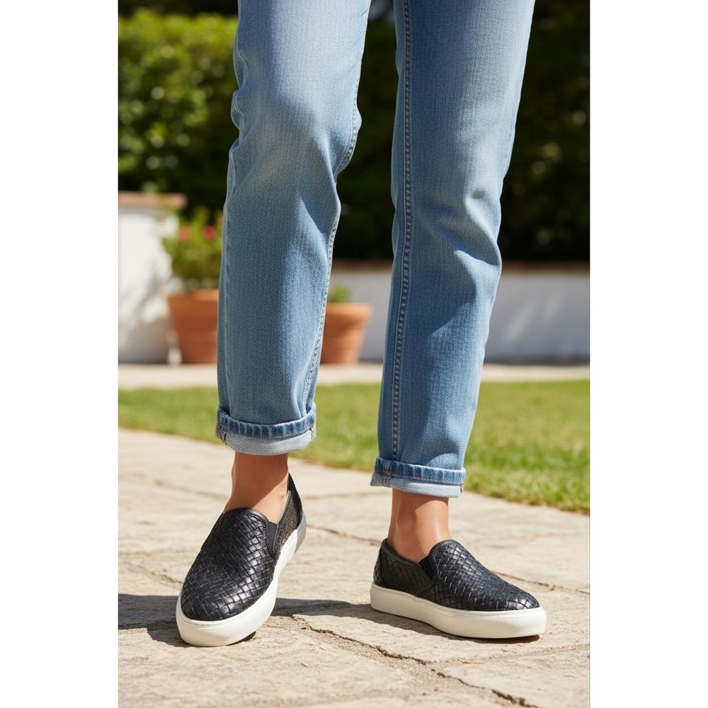 M.Gemi Womens Black Woven Leather Slip On Cerchio Sneakers Size 7.5 Eu 38.5